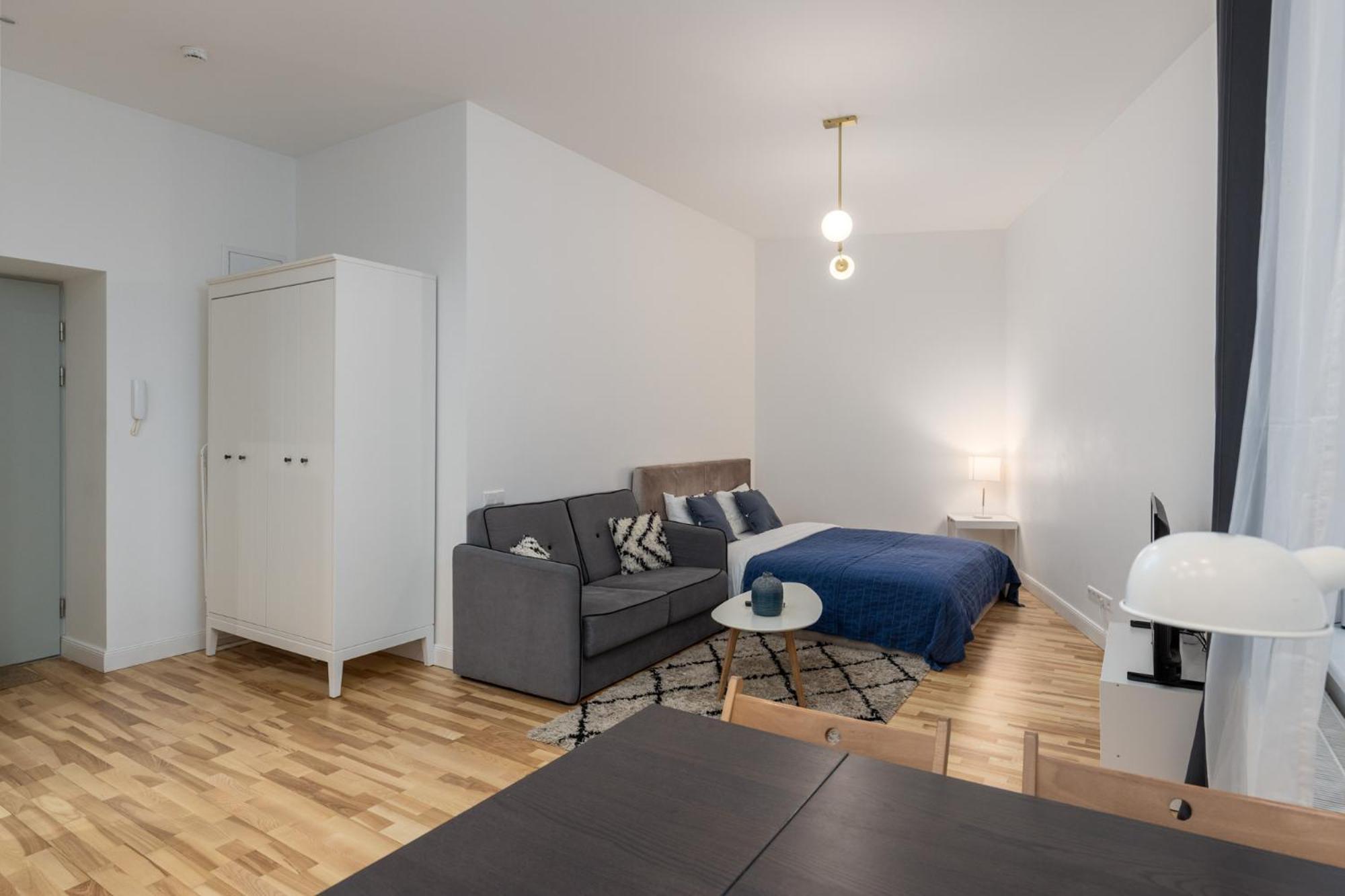 Modern Next To Jrt Appartement